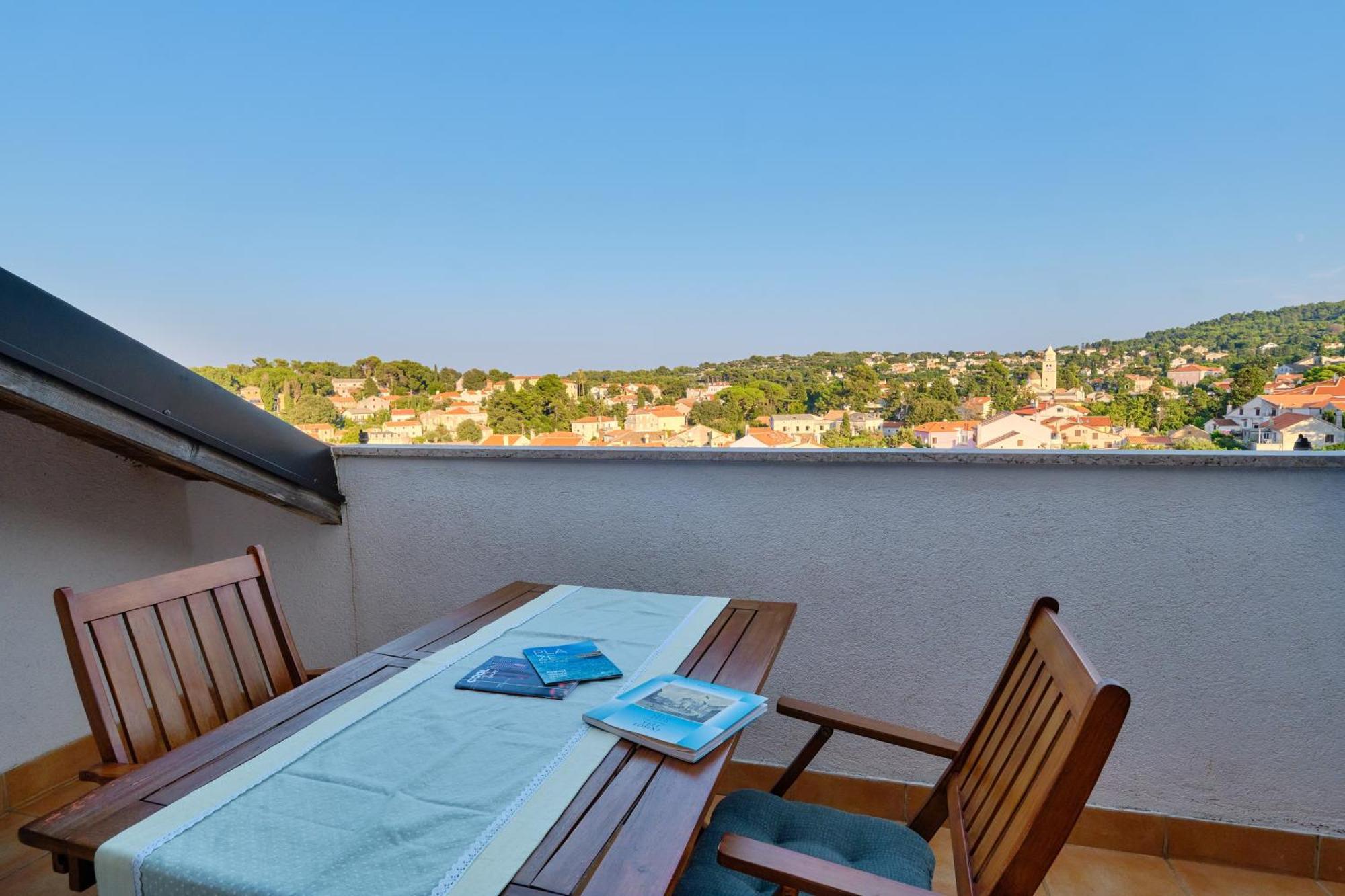 Apartment Pepermint - Iqm Destination Quality Veli Lošinj Exterior foto